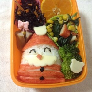 クリスマス弁当☆サンタ＆ミニサンタとプレゼント☆